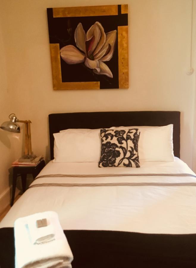 The Alexandra Hotel المظهر الخارجي الصورة